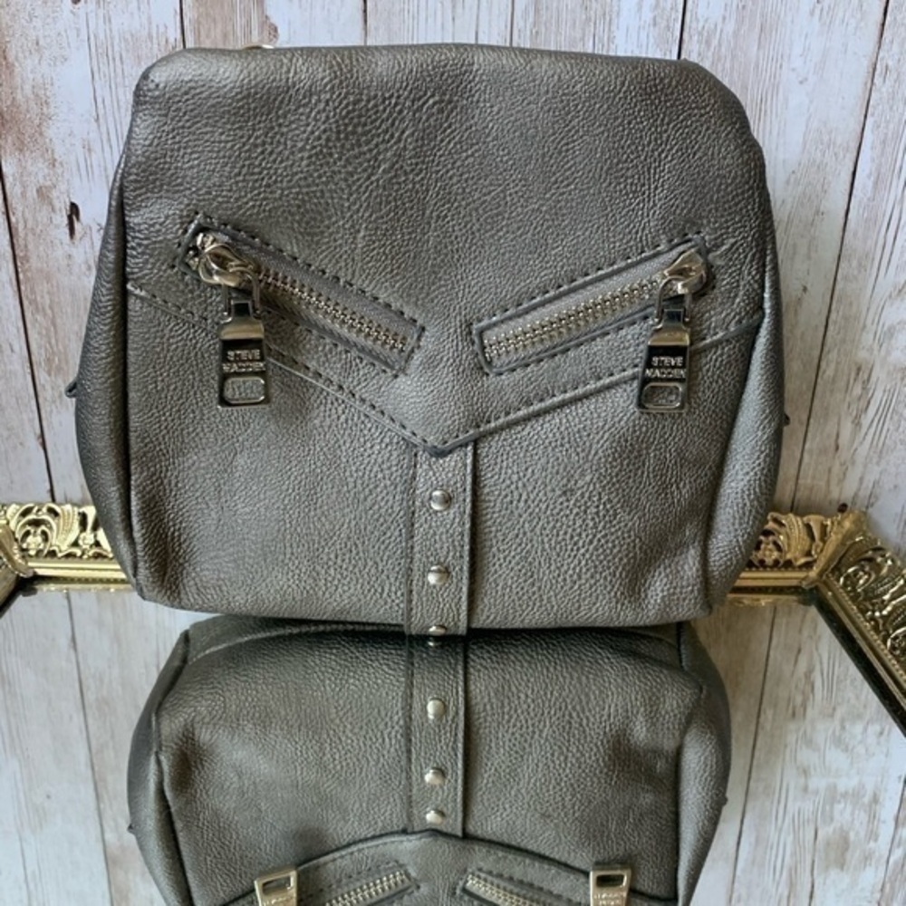 ☺️ STEVE MADDEN Grey/Gold-Toned Crossbody Bag